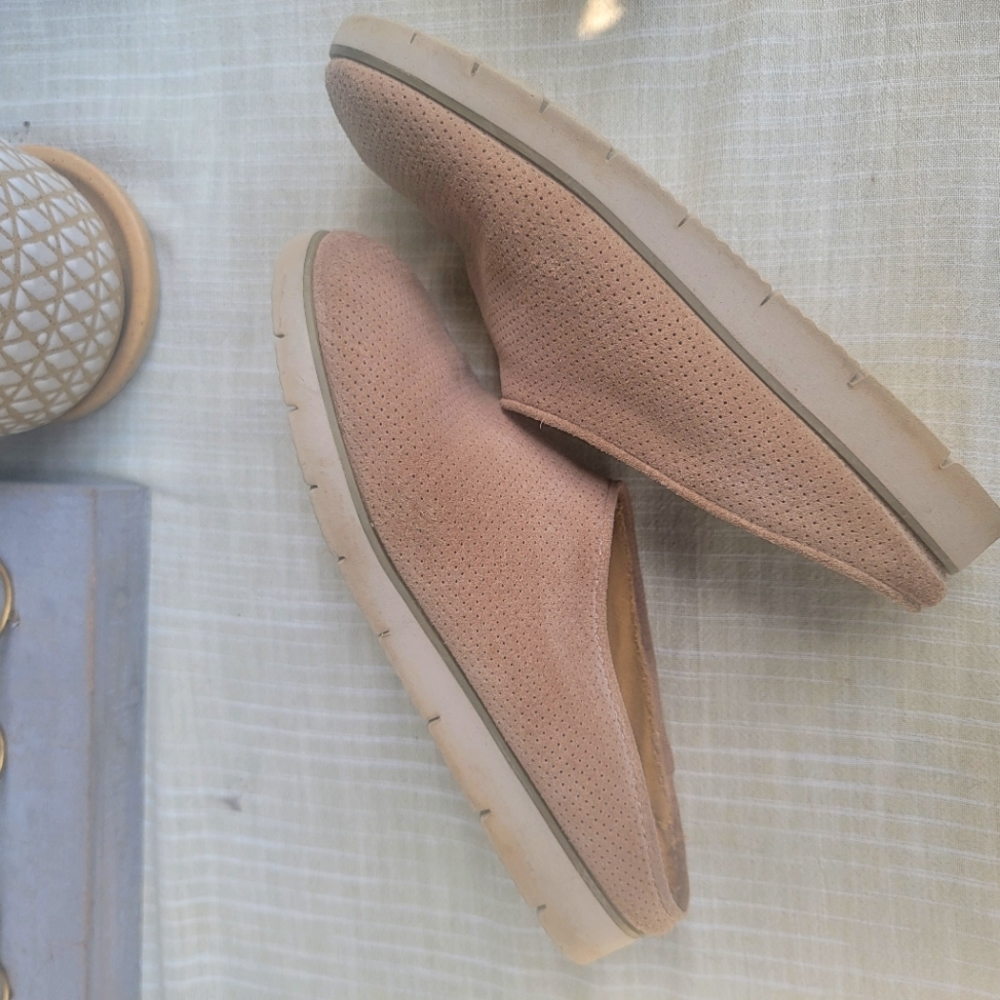 Bearpaw mules